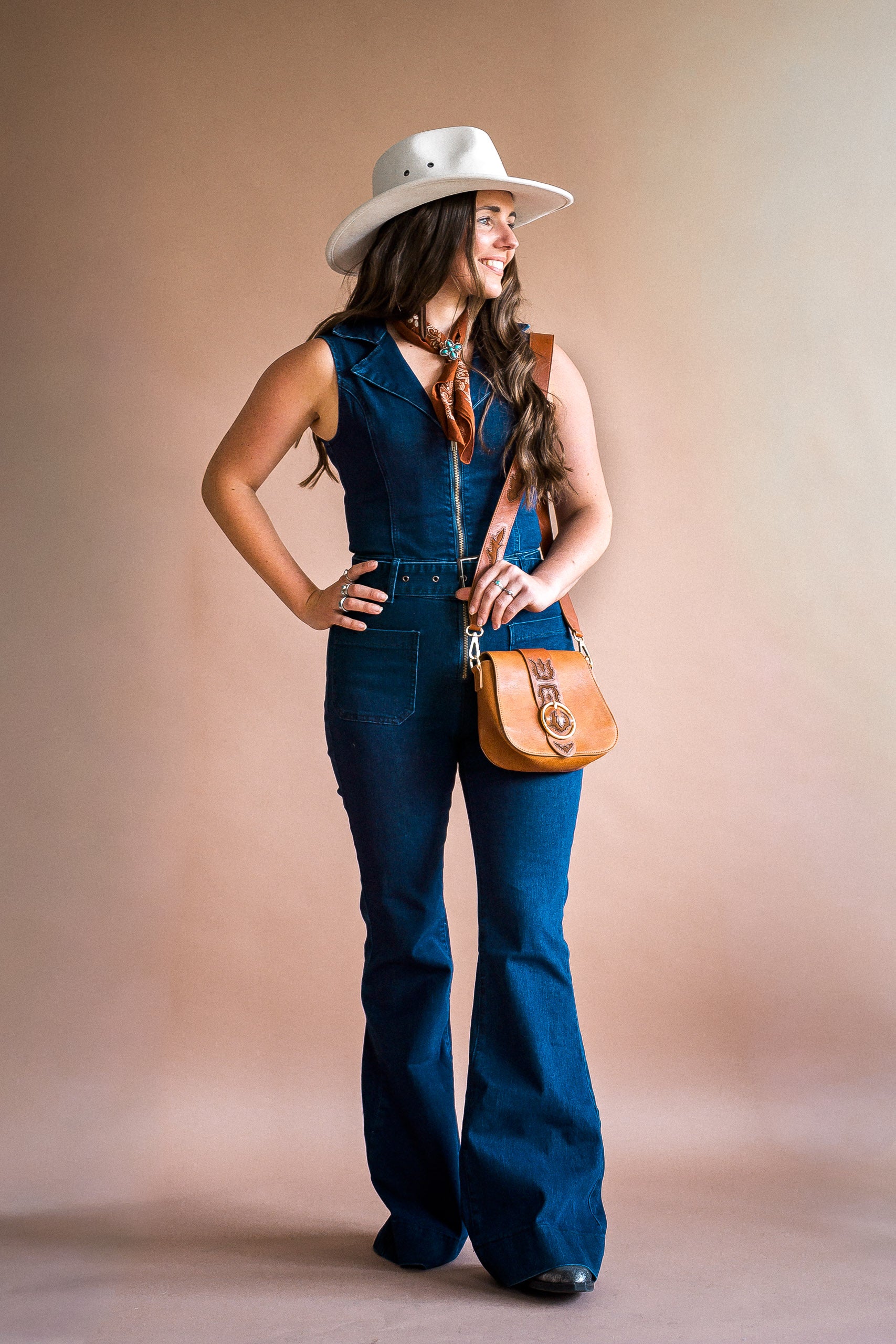 Tan Round Buckle Bag - Boho Buffalo Accessories