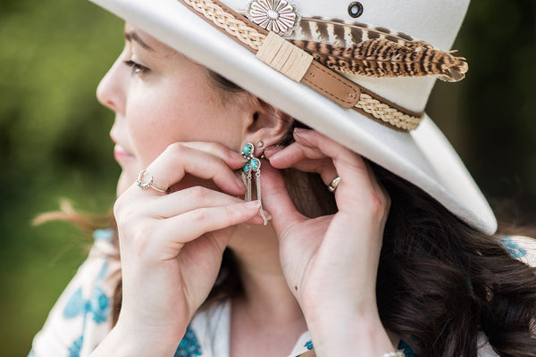 White Spotted Feather Western Hat