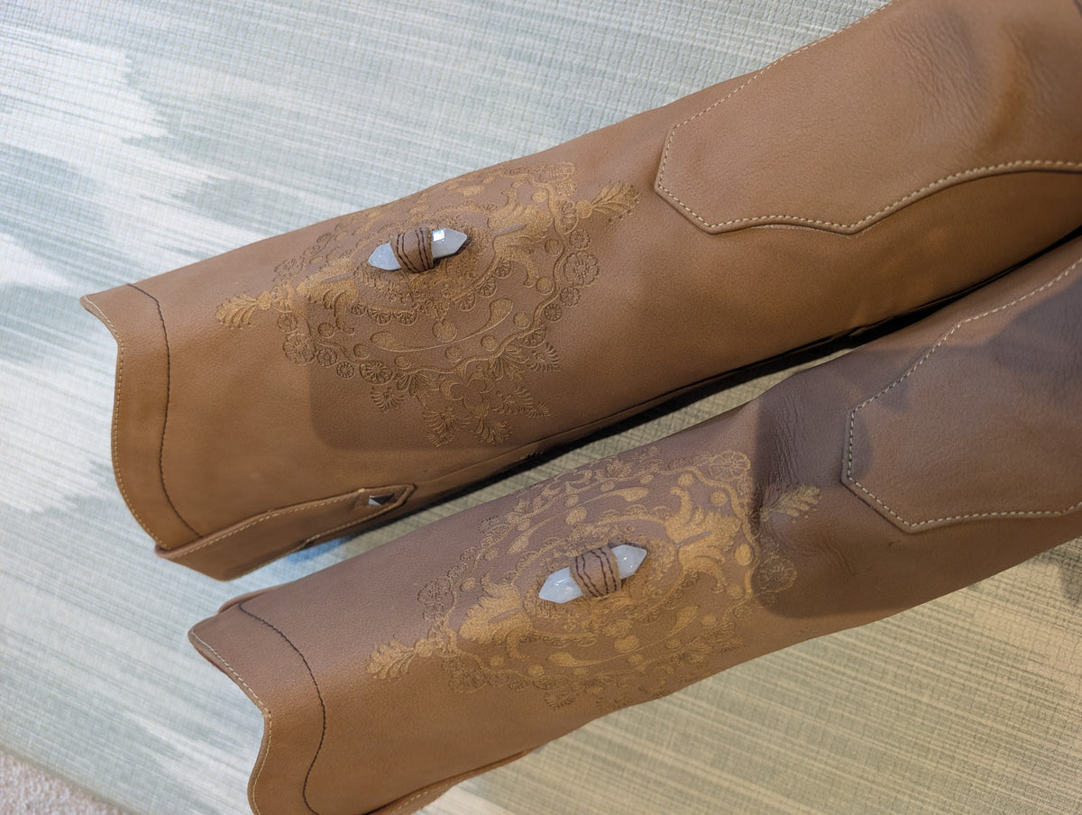 Quartz Crystal Cowgirl Boots Size 6