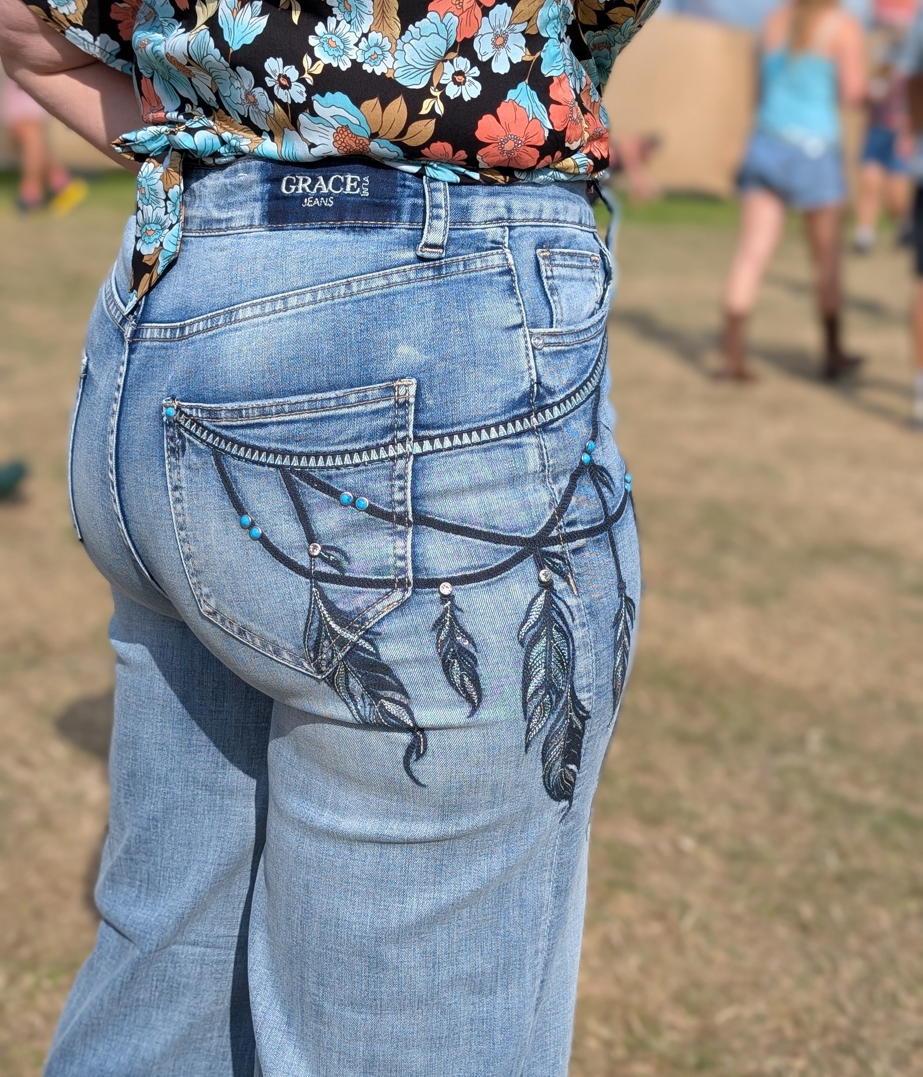 Feather Embroidered Wide Leg Jeans