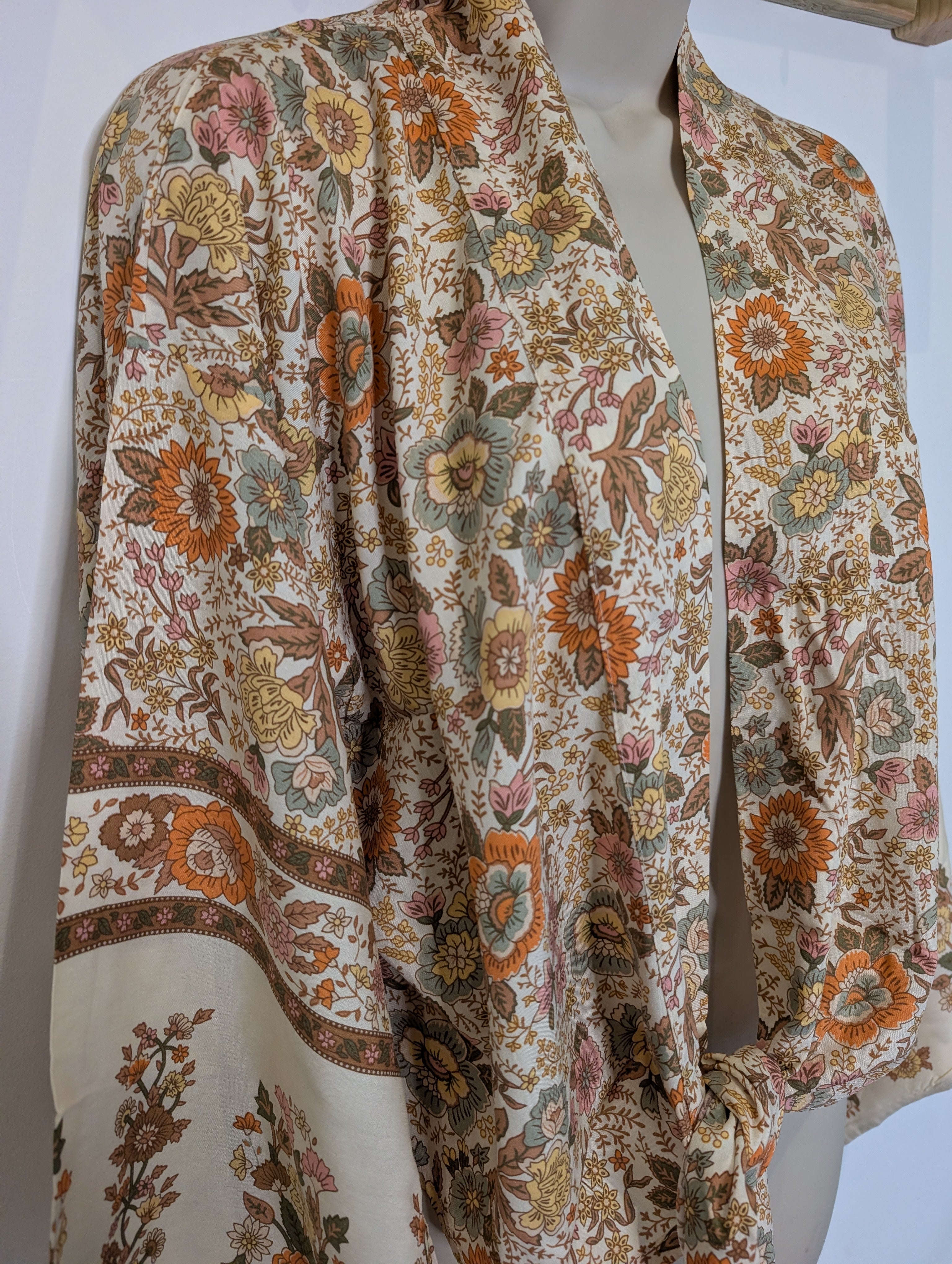 Golden Kimono M