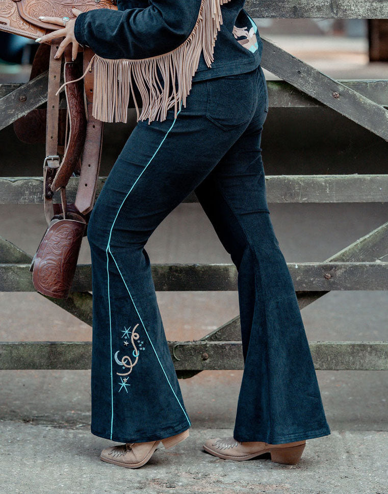 'Lasso the Moon' Flares