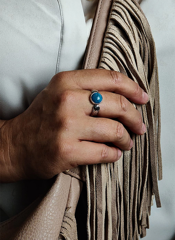 Round Turquoise Feather Ring