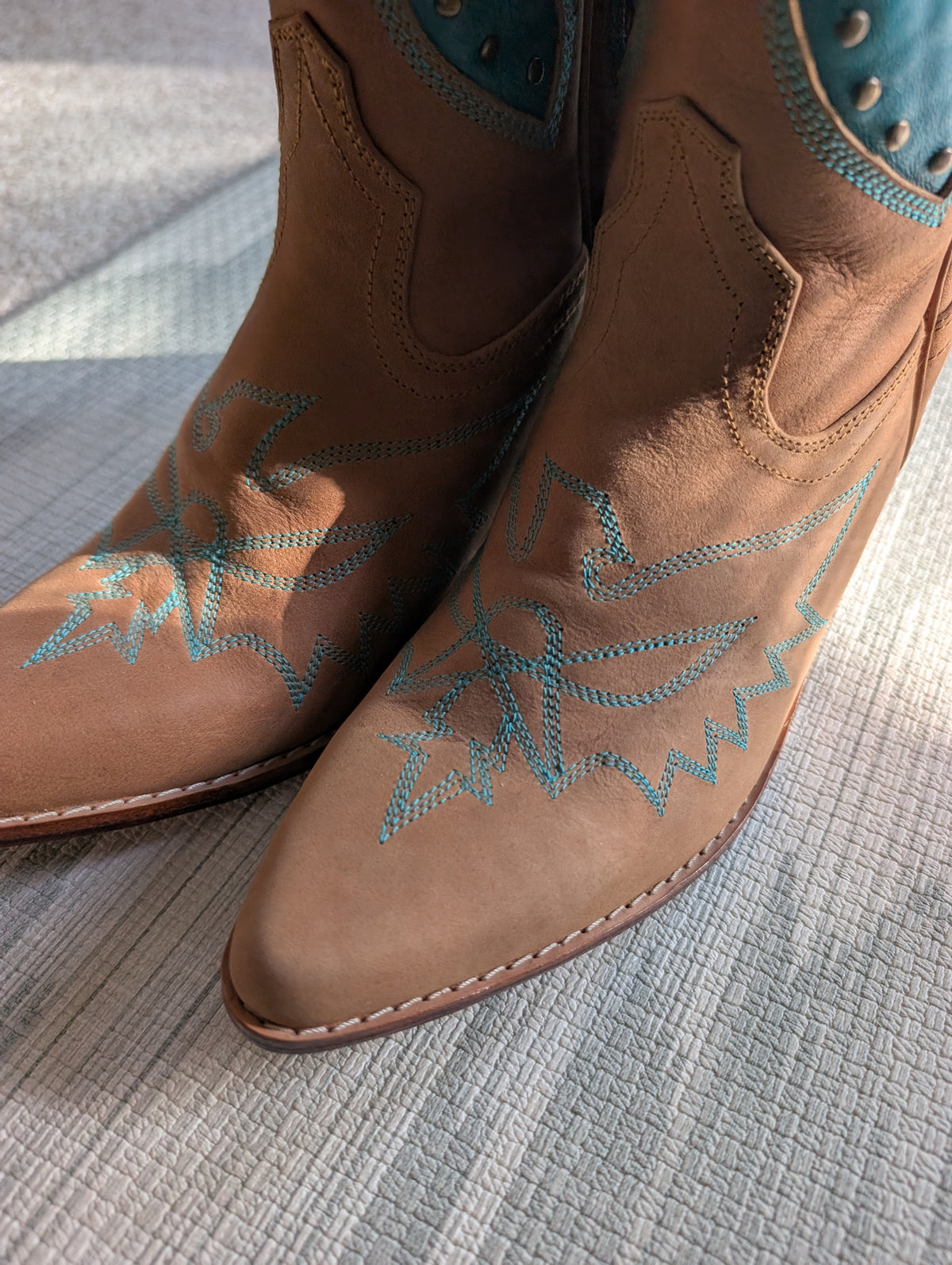 BB Exclusive Cowgirl Boots UK7
