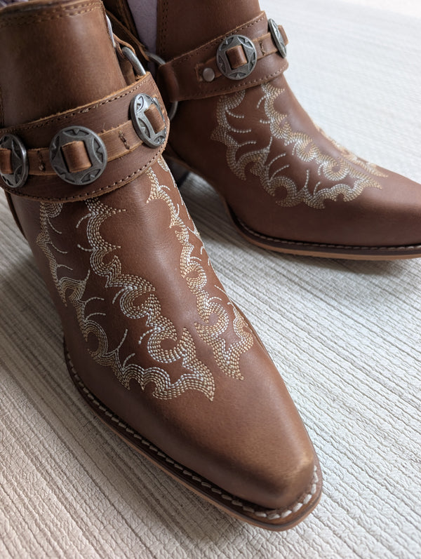 Size 5 Leather Ankle Boots