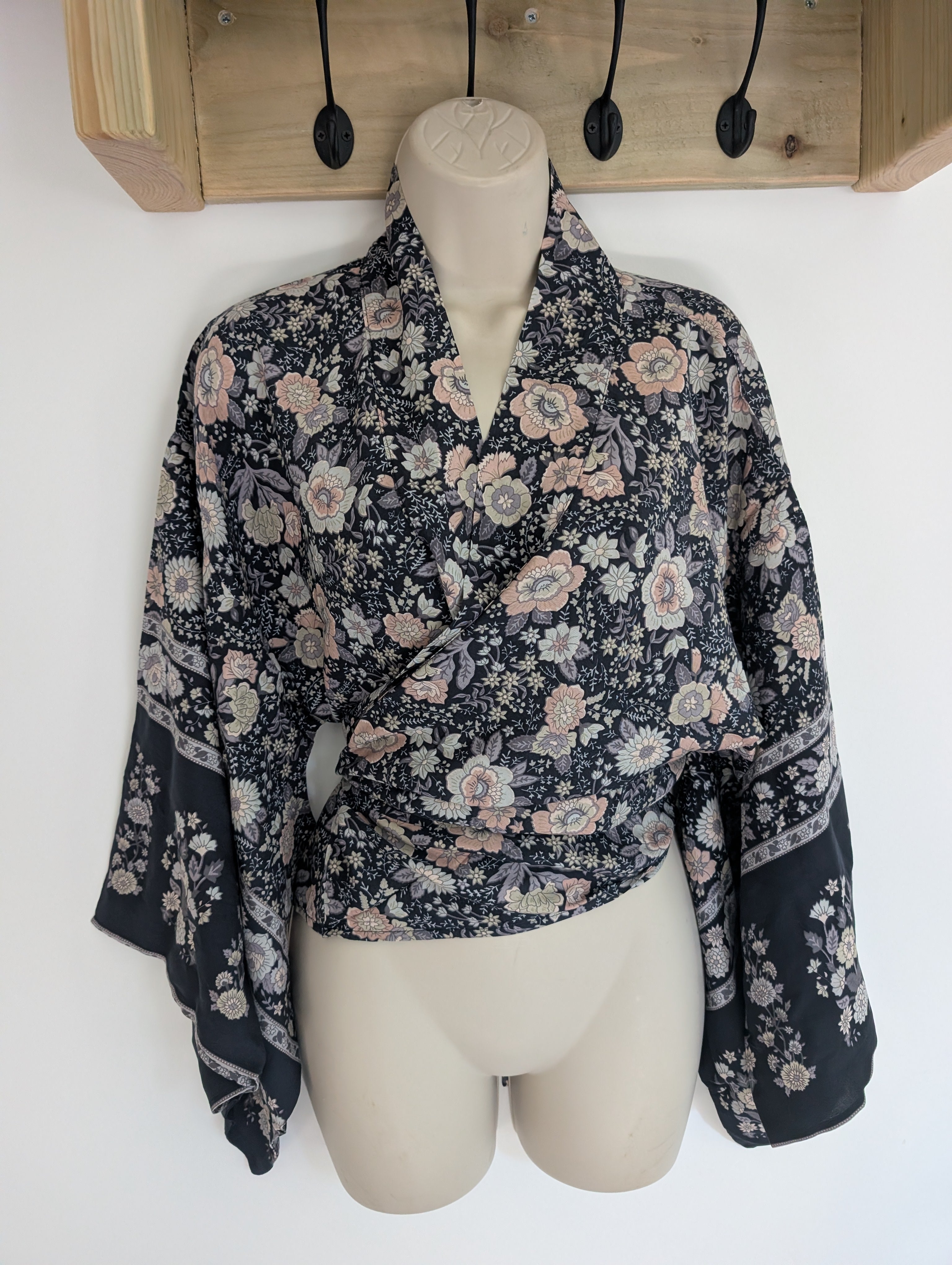 Navy Pink Kimono L