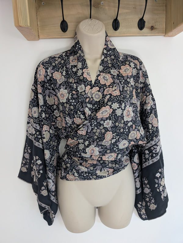 Navy Pink Kimono L