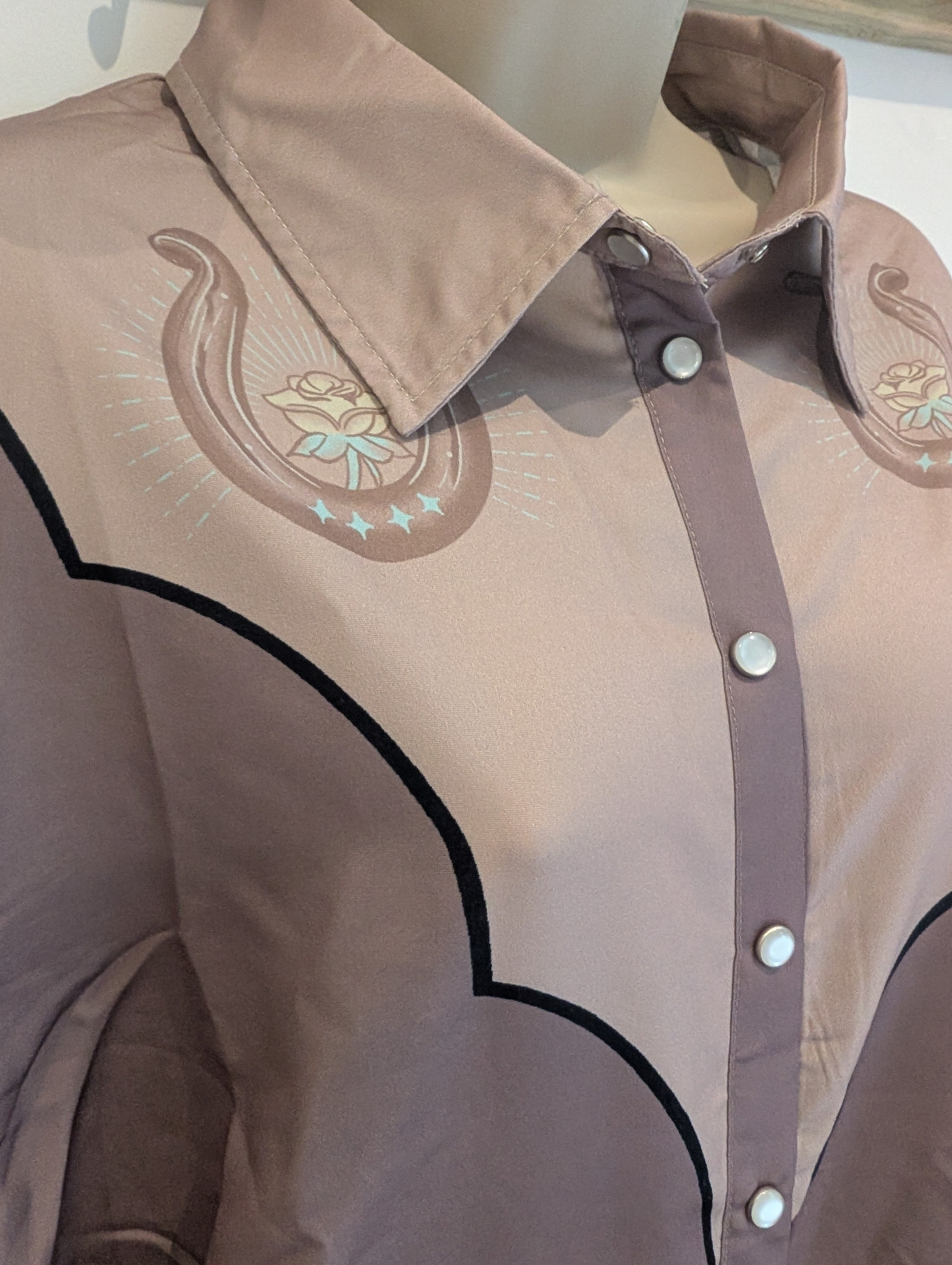 Western Theme Shirt M