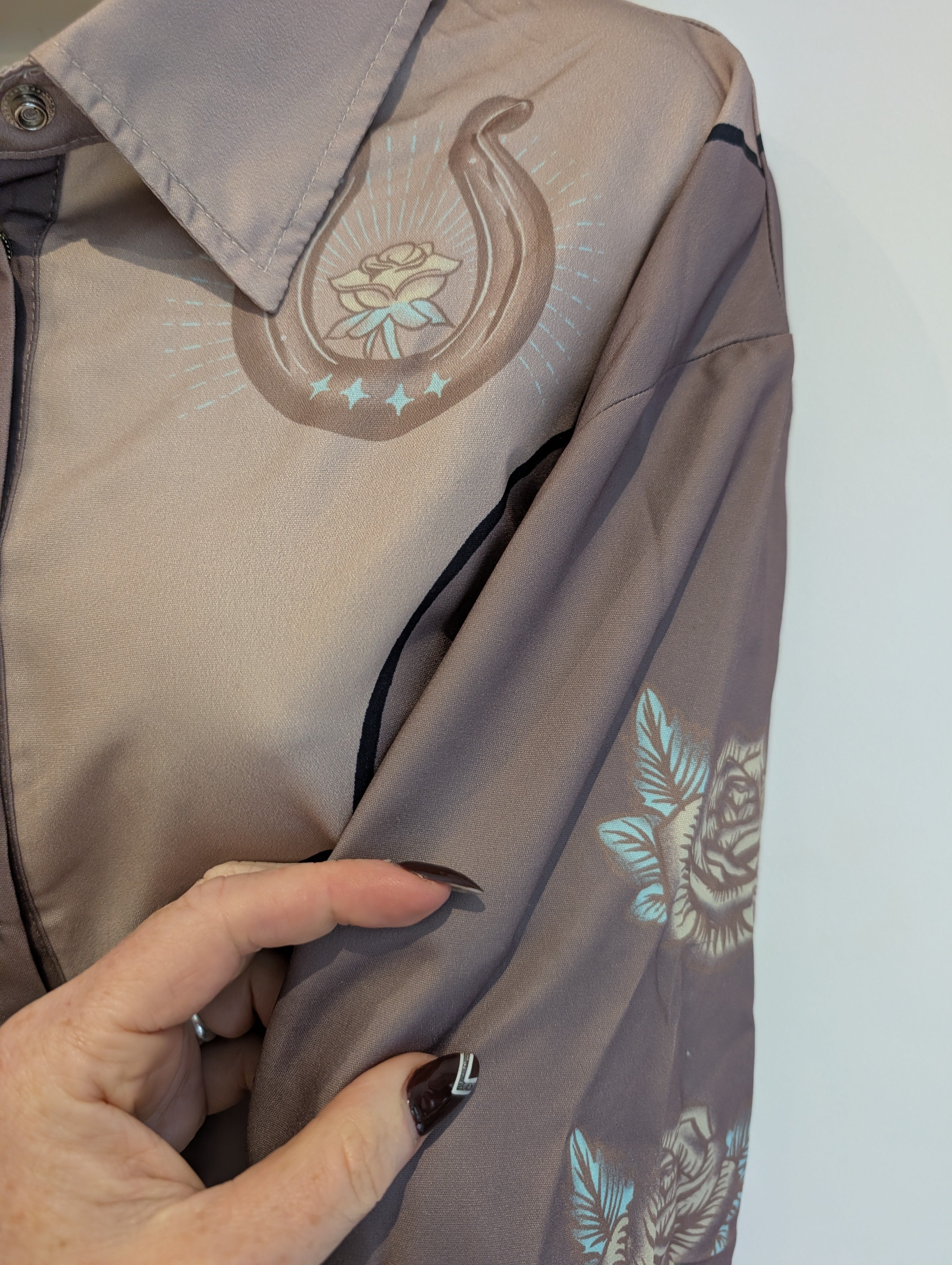 Western Theme Shirt M
