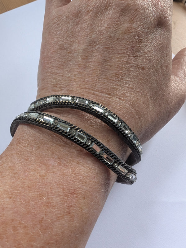 Diamantes Wrap Cuff