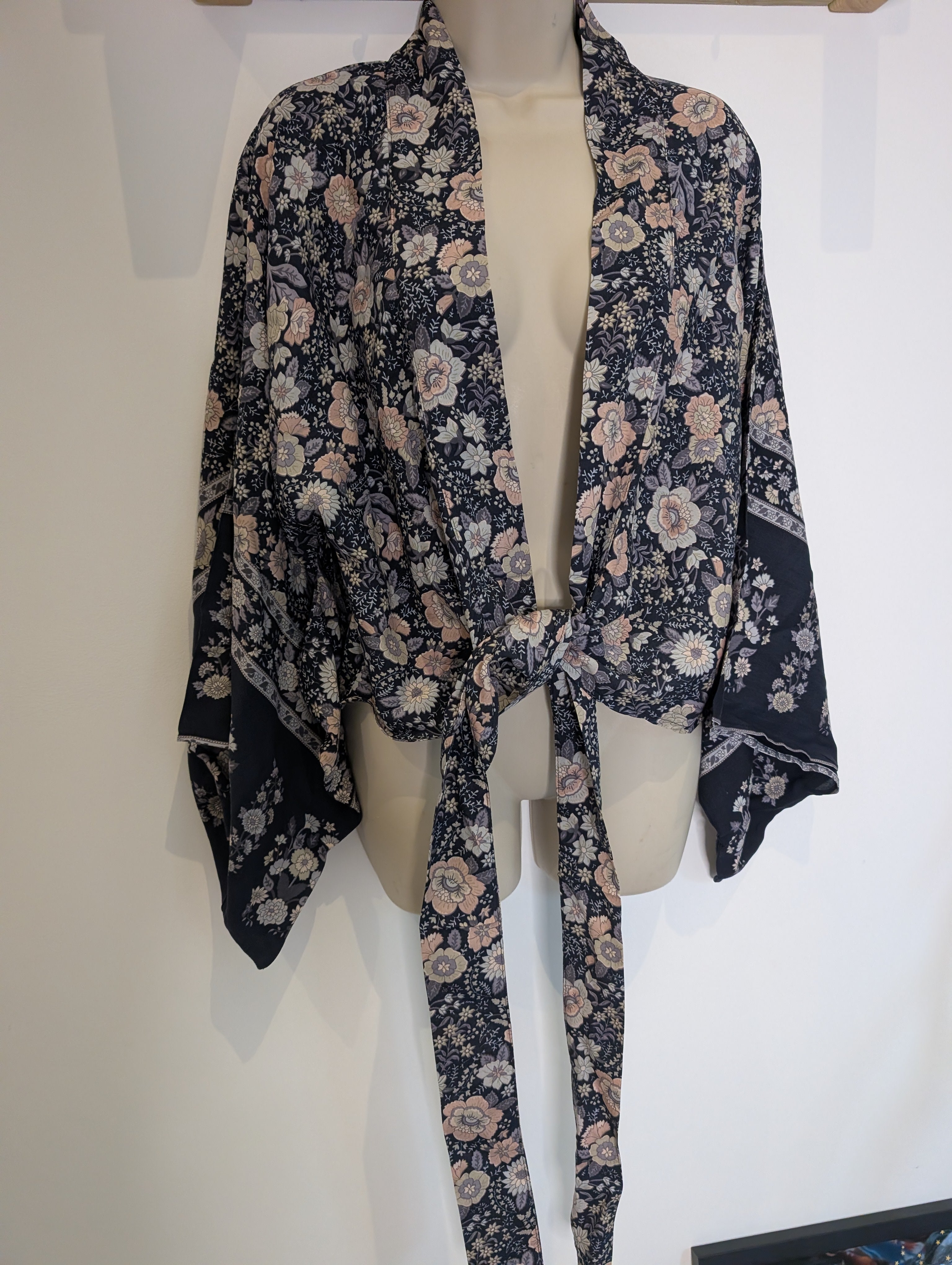 Navy Pink Kimono L