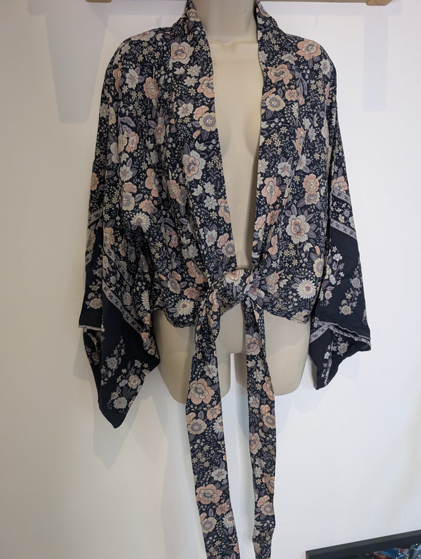 Navy Pink Kimono L