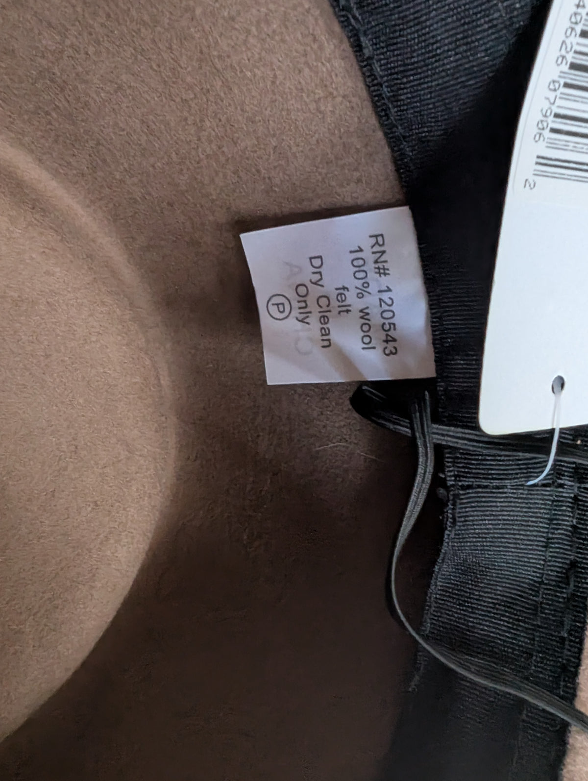 100% wool hat one size
