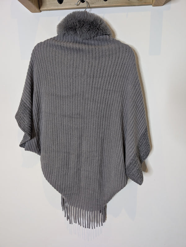 Grey Fringe Shawl o/s